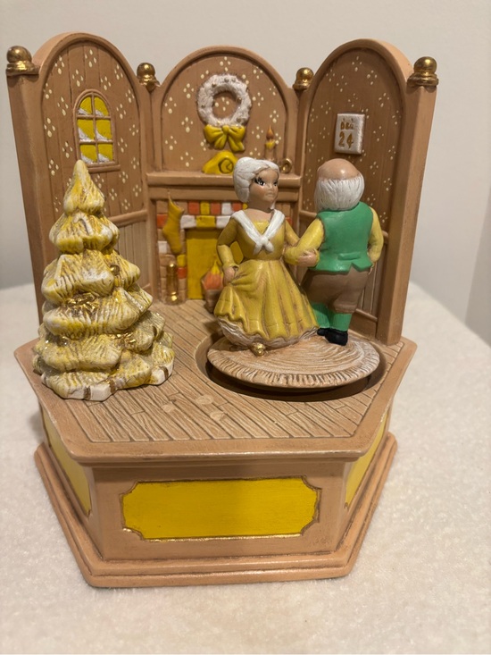 Other - Holiday Dancing Couple Decorative Music Box - musical tune of First Day of xmas